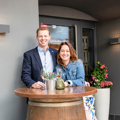 Silvana und Günther – die Inhaber des Weinatelier Agnes mit Leidenschaft für Wein